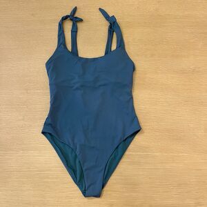 Women's Carve Designs Size XS Sandhaven One Piece Swimsuit